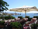 Nettes Restaurant an der Uferpromenade von Sal�